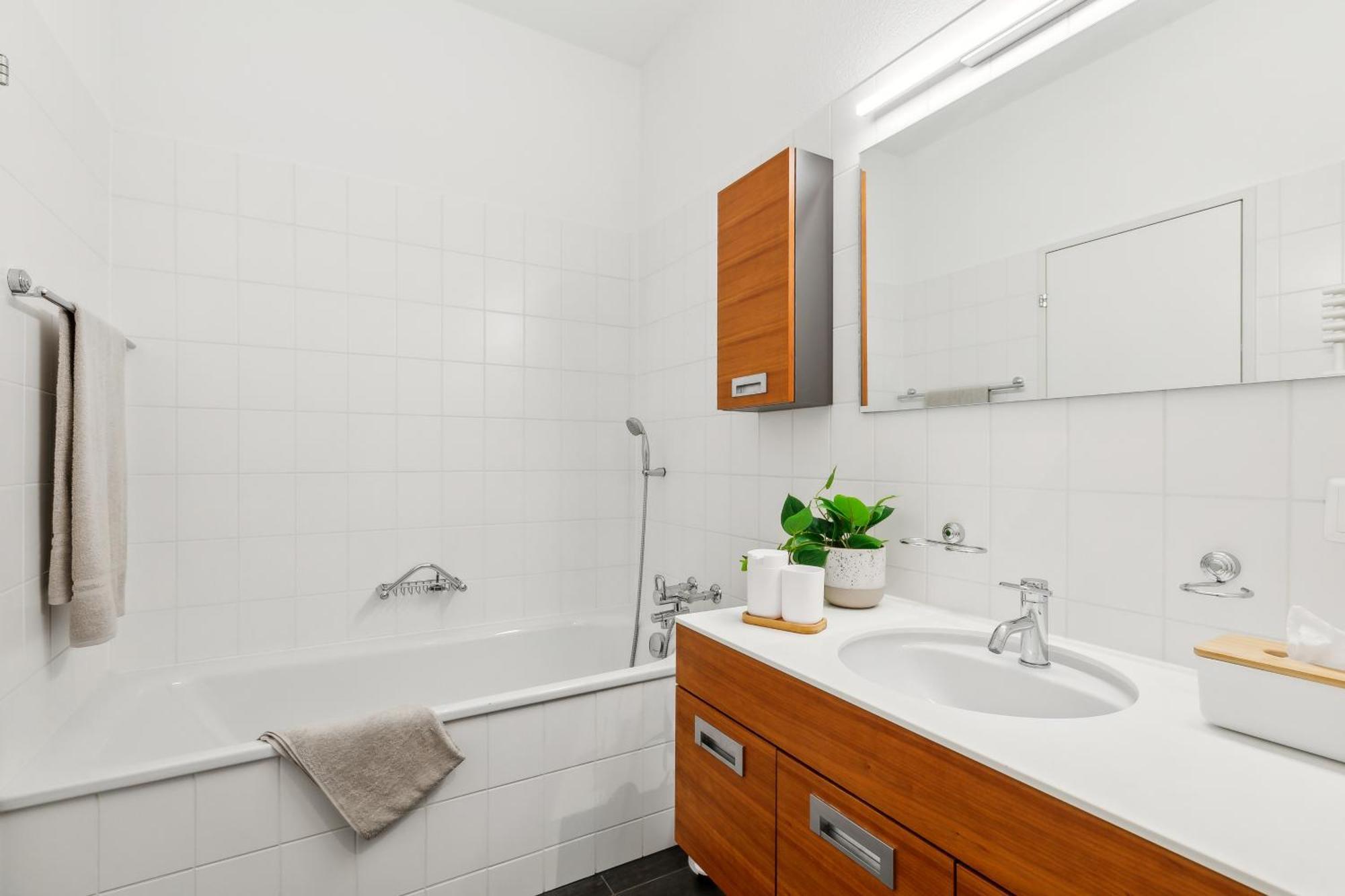 Comfort Homes - Premium - 15' Lucerne - Washer & Dryer - Public Transport - Parking Apartmán Root